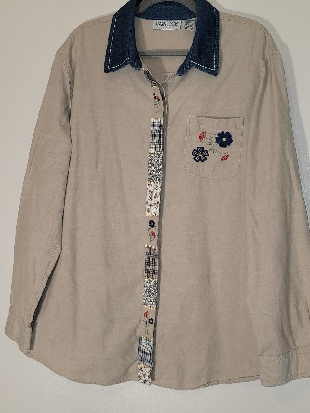 Cabin Creek Beige Button-Down Shirt with Navy Contrast Collar